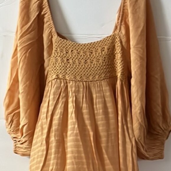NWT GeeGee shirt Size S Lace on front drop sleeves off shoulder square neck Brow - Picture 1 of 5